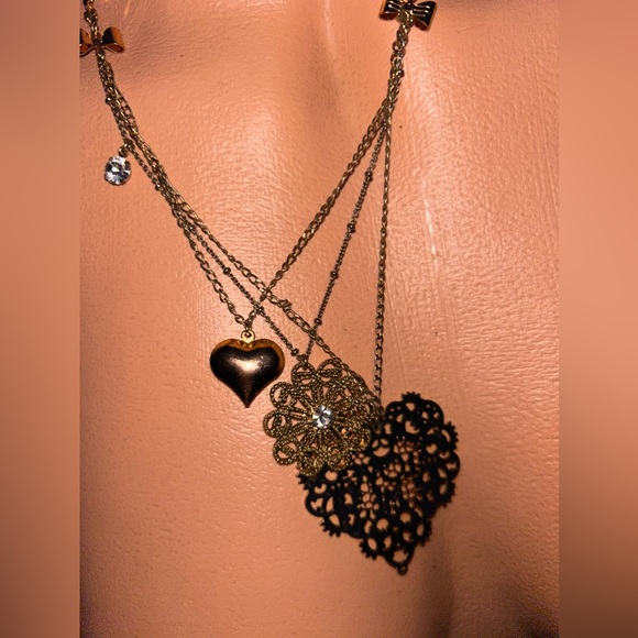 Betsey Johnson love me charm crystal heart vintage retro Barbie necklace N48